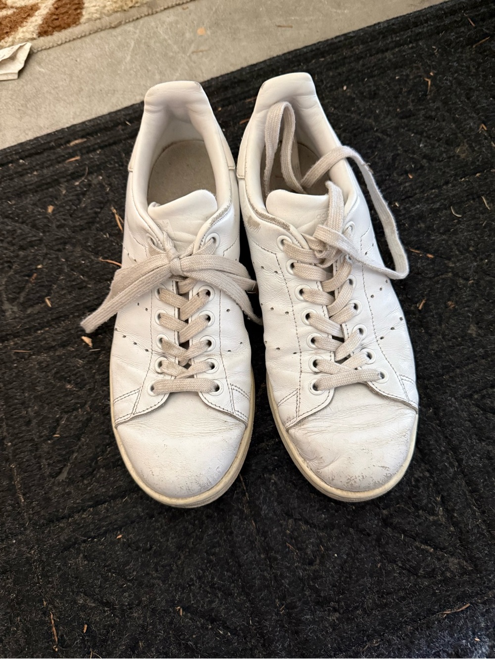 Stan Smith Adidas White Leather Low-Top Sneakers - Casual Lace-Up